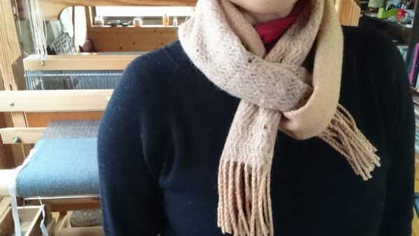 破れ斜紋織マフラー