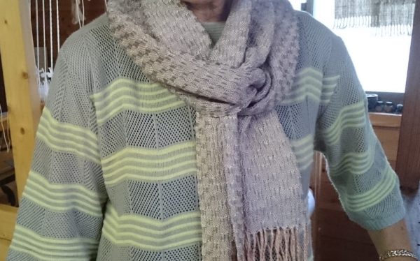 シルクマフラー