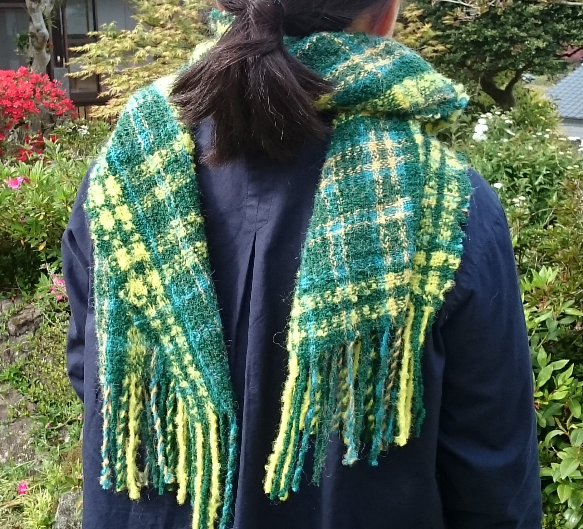 チェックのマフラー