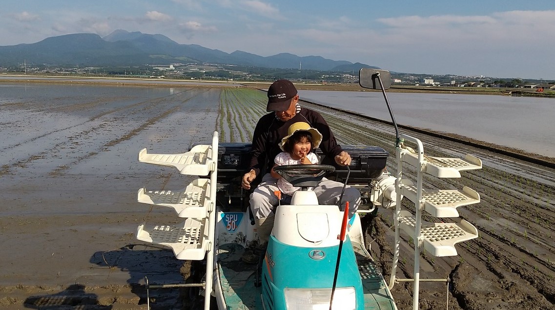 CENTER_0001_BURST20200620162124671_COVER